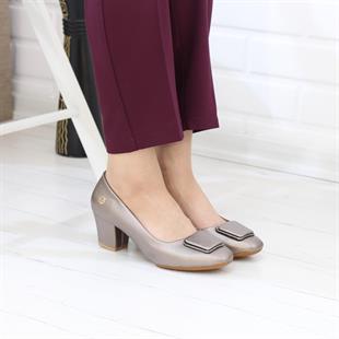 Desca 220 Platin Sıvama Topuklu Günlük Kadın Ayakkabı