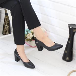 Desca 603 Siyah Lazer Topuklu Günlük Kadın Ayakkabı