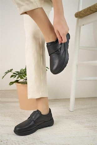 Forex 1029 Siyah Hakiki Deri Cırtlı Anatomik Kadın Ayakkabı