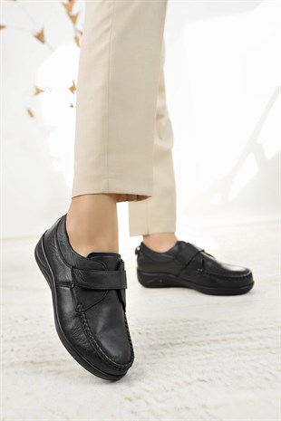 Forex 207 Siyah Hakiki Deri Cırtlı Anatomik Kadın Ayakkabı