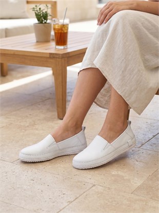 Freefoot 12905 Beyaz Hakiki Soft Deri Günlük Kadın Ayakkabı