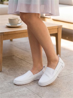 Freefoot 12905 Beyaz Hakiki Soft Deri Günlük Kadın Ayakkabı