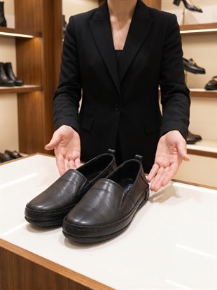 Freefoot 12905 Siyah Hakiki Soft Deri Günlük Kadın Ayakkabı