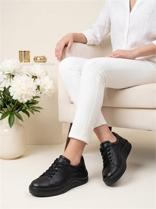 Freefoot 216677 Siyah Hakiki Soft Deri Günlük Kadın Ayakkabı
