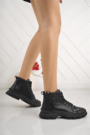 Gamelu Fade Siyah Bağcıklı Kışlık Kadın Bot
