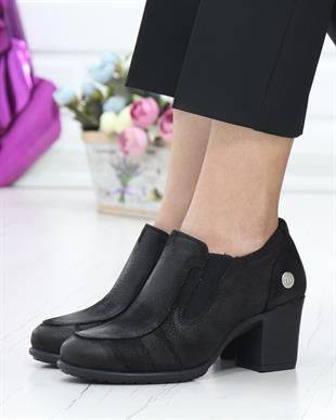 Mammamia D24KA 3135 Siyah Nubuk Hakiki Deri Topuklu Kadın Ayakkabı