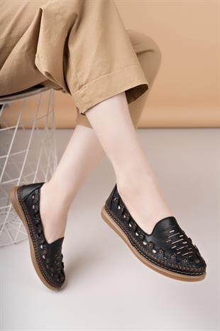 Mammamia D25YA 345 Siyah Hakiki Deri Delikli Kadın Ayakkabı