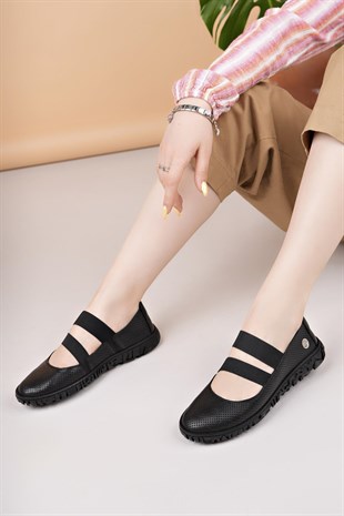 Mammamia D25YA 645 Siyah Hakiki Deri Delikli Kadın Ayakkabı