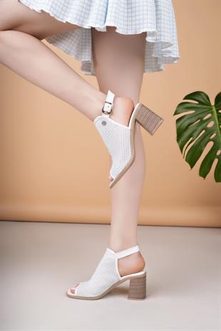 Mammamia D25YS 2635 Beyaz Hakiki Deri Topuklu Kadın Sandalet
