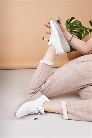 Modessa 123 Beyaz Bağcıklı Hakiki Soft Deri Kadın Ayakkabı