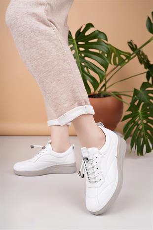 Modessa 123 Beyaz Bağcıklı Hakiki Soft Deri Kadın Ayakkabı