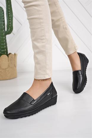 Muya 321784 Siyah Hakiki Deri 6 Nokta Kadın Ayakkabı