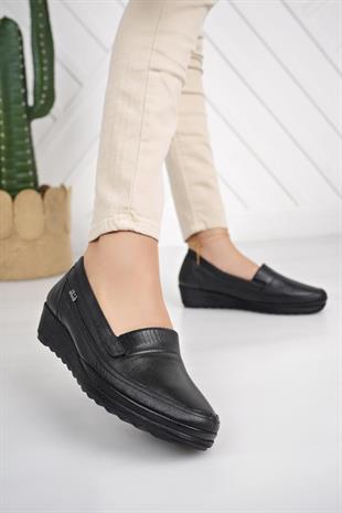 Muya 321784 Siyah Hakiki Deri 6 Nokta Kadın Ayakkabı