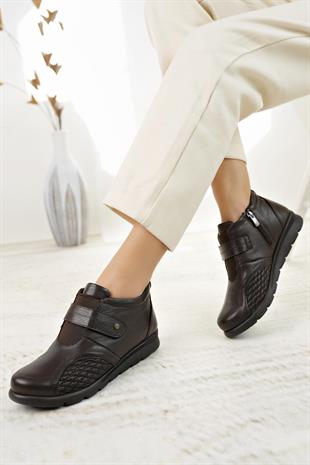 Muya 323814 Kahve Hakiki Deri Cırtlı-Fermuarlı 6 Nokta Kadın Bot