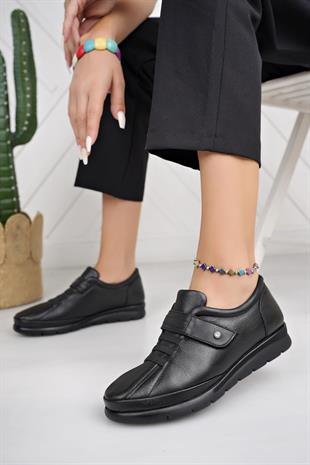 Muya 324854 Siyah Hakiki Deri 6 Nokta Cırtlı Kadın Ayakkabı