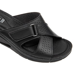 Muya Duro 34218 Siyah Dolgu Topuklu Anatomik Kadın Terlik