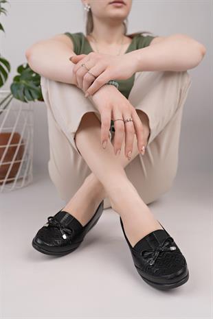 Nesil Shoes Ayzen 4020 Siyah Dolgu Topuk Kadın Ayakkabı