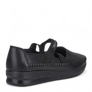 Nesil Shoes Ayzen 772 Siyah Delikli Anatomik Kadın Ayakkabı
