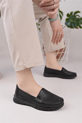 Nesil Shoes Ayzen 795 Siyah Taş Detaylı Anatomik Kadın Ayakkabı