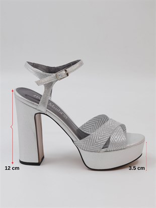 Nesil Shoes Carel 2057 Gümüş Simli Platform Kadın Sandalet
