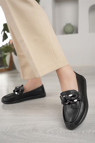 Nesil Shoes Ceylan 57  Siyah Zincir Tokalı Kadın Ayakkabı