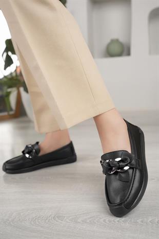 Nesil Shoes Ceylan 57  Siyah Zincir Tokalı Kadın Ayakkabı