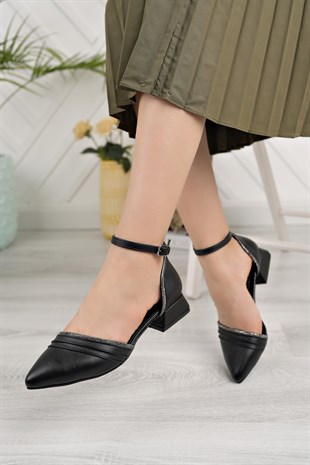 Nesil Shoes Desca 591 Siyah Yanı Açık Taş Detaylı Kadın Ayakkabı