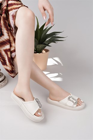 Nesil Shoes Dvm 033 Bej Masaj Tabanlı Tokalı Kadın Terlik