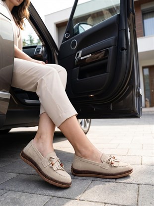Nesil Shoes Dvm 2001 Bej Süet Püsküllü Kadın Ayakkabı