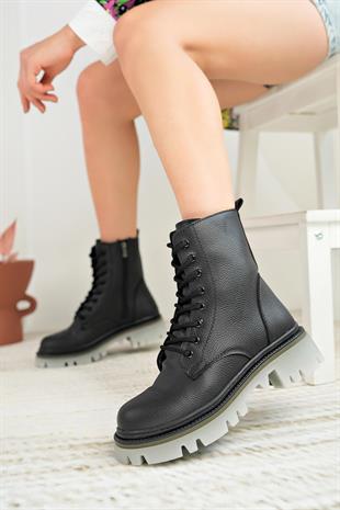 Nesil Shoes Dvm 5010 Siyah Bağcıklı Kadın Bot