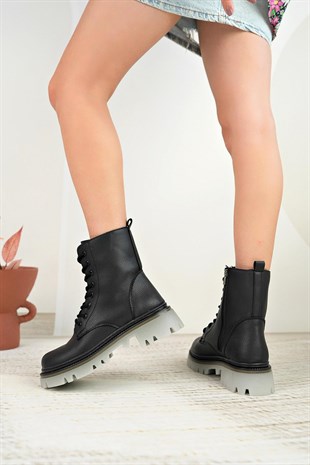 Nesil Shoes Dvm 5010 Siyah Bağcıklı Kadın Bot