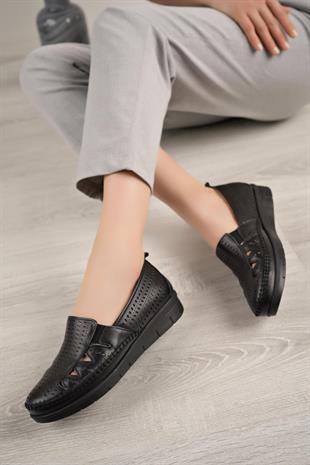 Nesil Shoes Erol 1255 Siyah Hakiki Deri Yazlık Kadın Ayakkabı