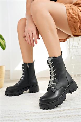 Nesil Shoes İfs 307 Siyah Dili Taşlı Kadın Bot