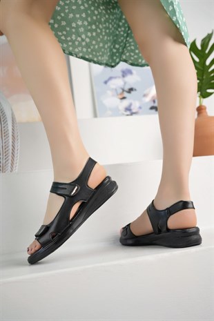 Nesil Shoes Mv 952 Siyah Anatomik Cırtlı Kadın Sandalet