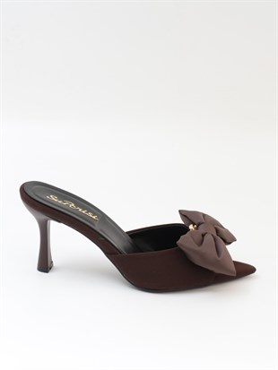 Nesil Shoes Peri 3765 Kahve Saten Fiyonklu Kadın Terlik