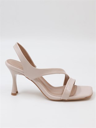 Nesil Shoes Pine 700 Bej Rugan Topuklu Dekolte Kadın Sandalet