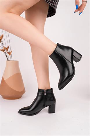 Nesil Shoes Senyo 850 Parlak Siyah Fermuarlı Kadın Bot