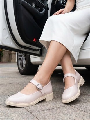 Nesil Shoes Süha 250 Bej Rugan Tokalı Balerin Kadın Babet