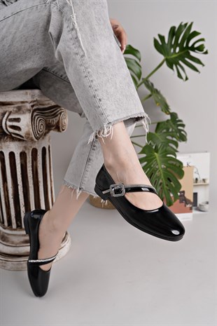 Nesil Shoes Swell 20821 Siyah Rugan Tokası Taşlı Kadın Babet