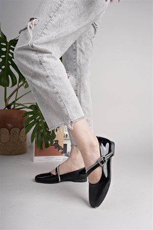 Nesil Shoes Swell 20821 Siyah Rugan Tokası Taşlı Kadın Babet