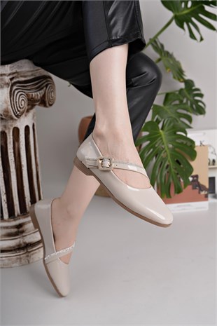 Nesil Shoes Swell 20821 Ten Rugan Tokası Taşlı Kadın Babet
