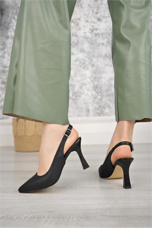 Nesil Shoes Tam 175 Siyah Topuklu Kadın Sandalet