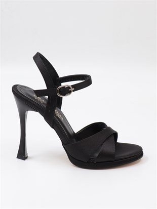 Nesil Shoes Uraz 700 Siyah Saten Topuklu Kadın Sandalet