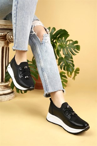 Nesil Shoes Wiss 1706 Siyah Beyaz Anatomik Kadın Ayakkabı