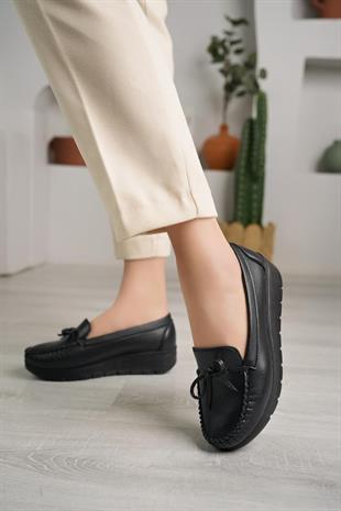 Neyna 015 Siyah Fiyonklu Günlük Dolgu Topuk Kadın Ayakkabı