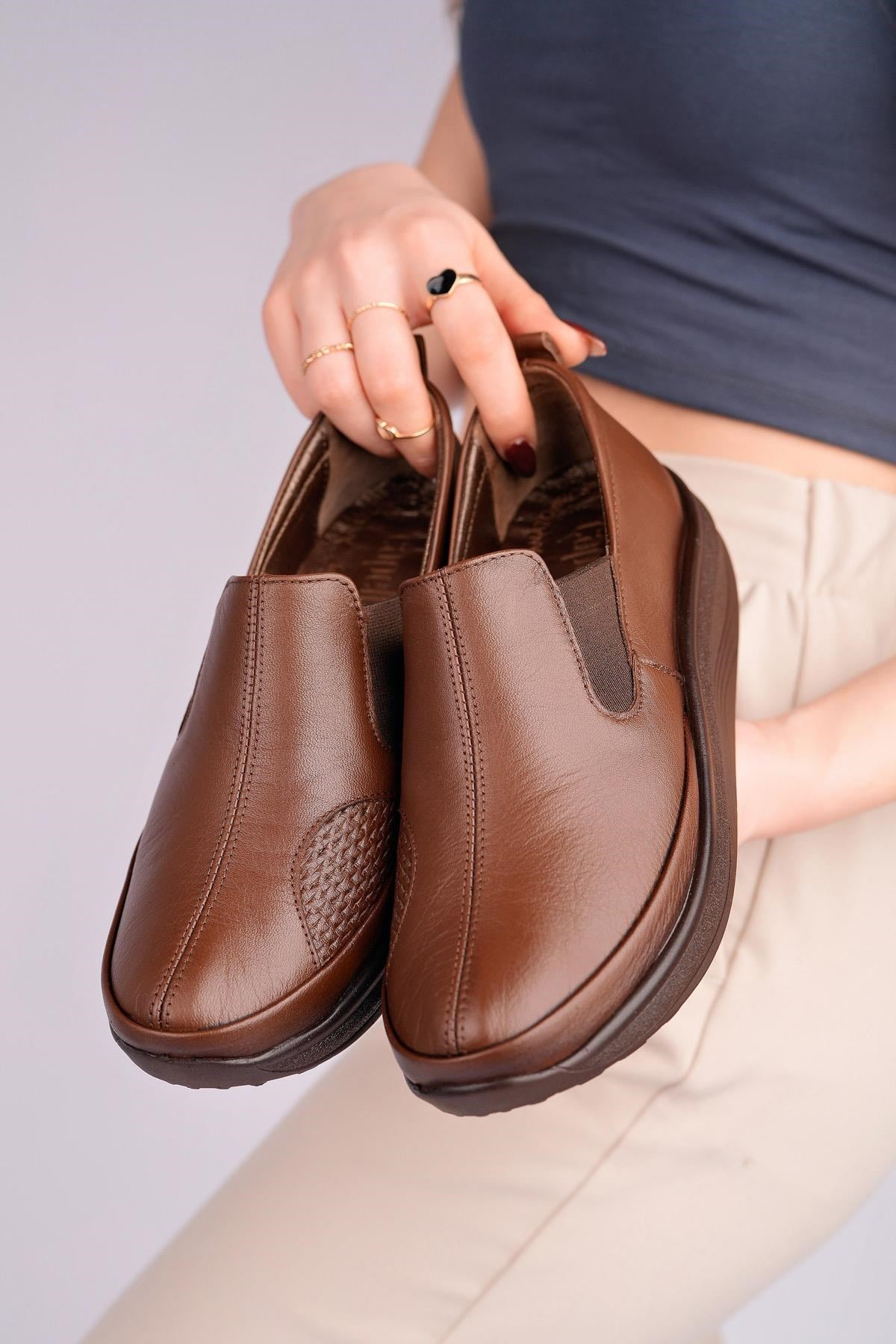 Capella 4050 A.Kahve Hakiki Deri Kemik Çıkıntılı Kadın Ayakkabı