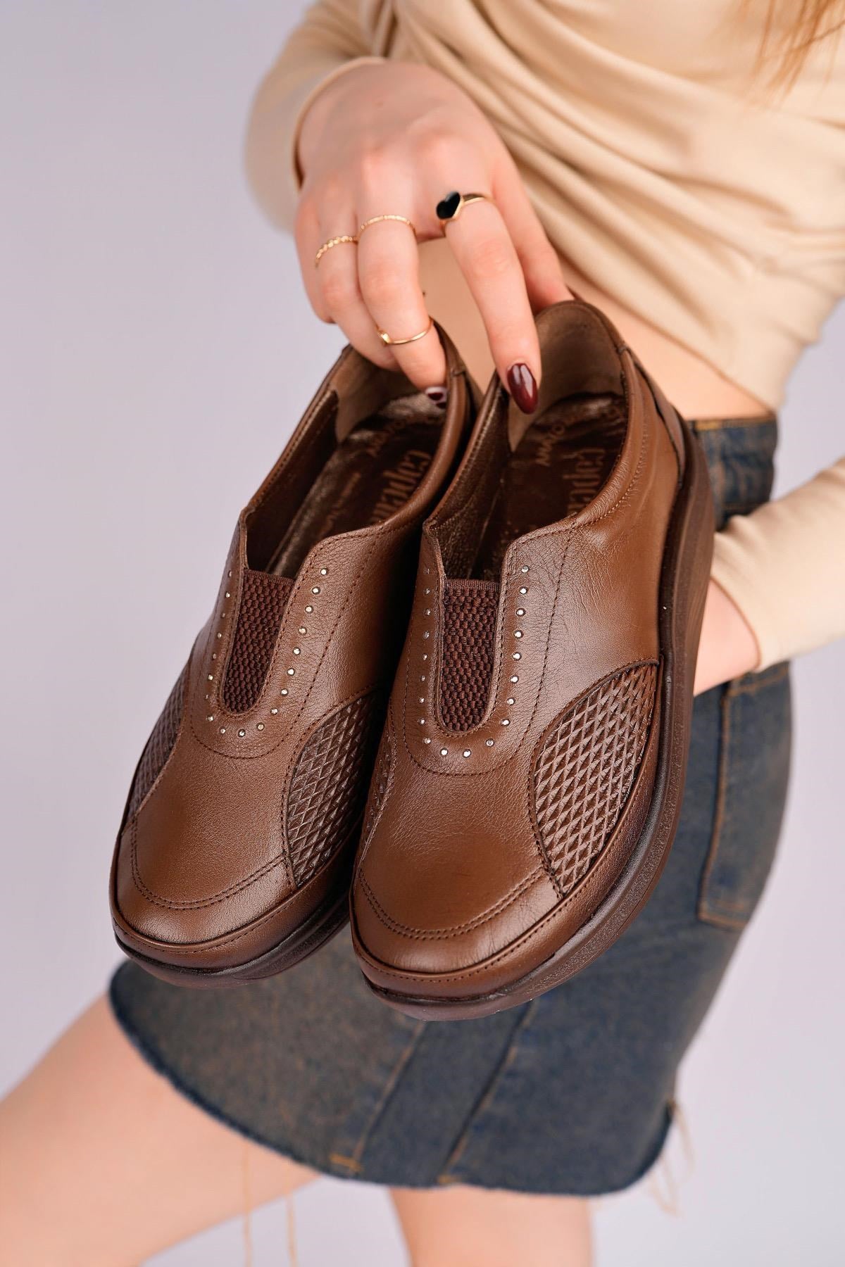 Capella 4304 A. Kahve Hakiki Deri Kemik çıkıntı Kadın Ayakkabısı