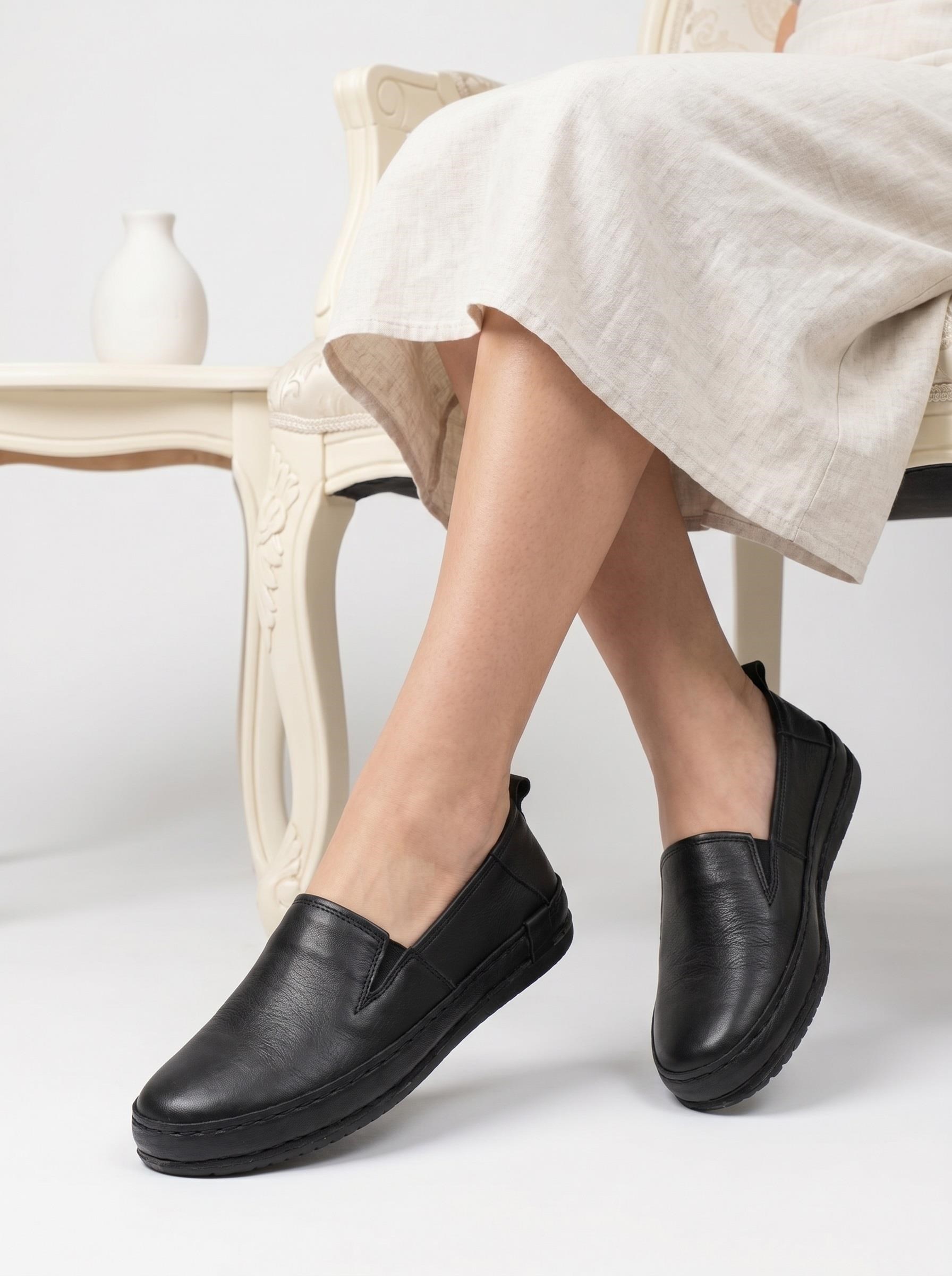 Freefoot 12905 Siyah Hakiki Soft Deri Günlük Kadın Ayakkabı