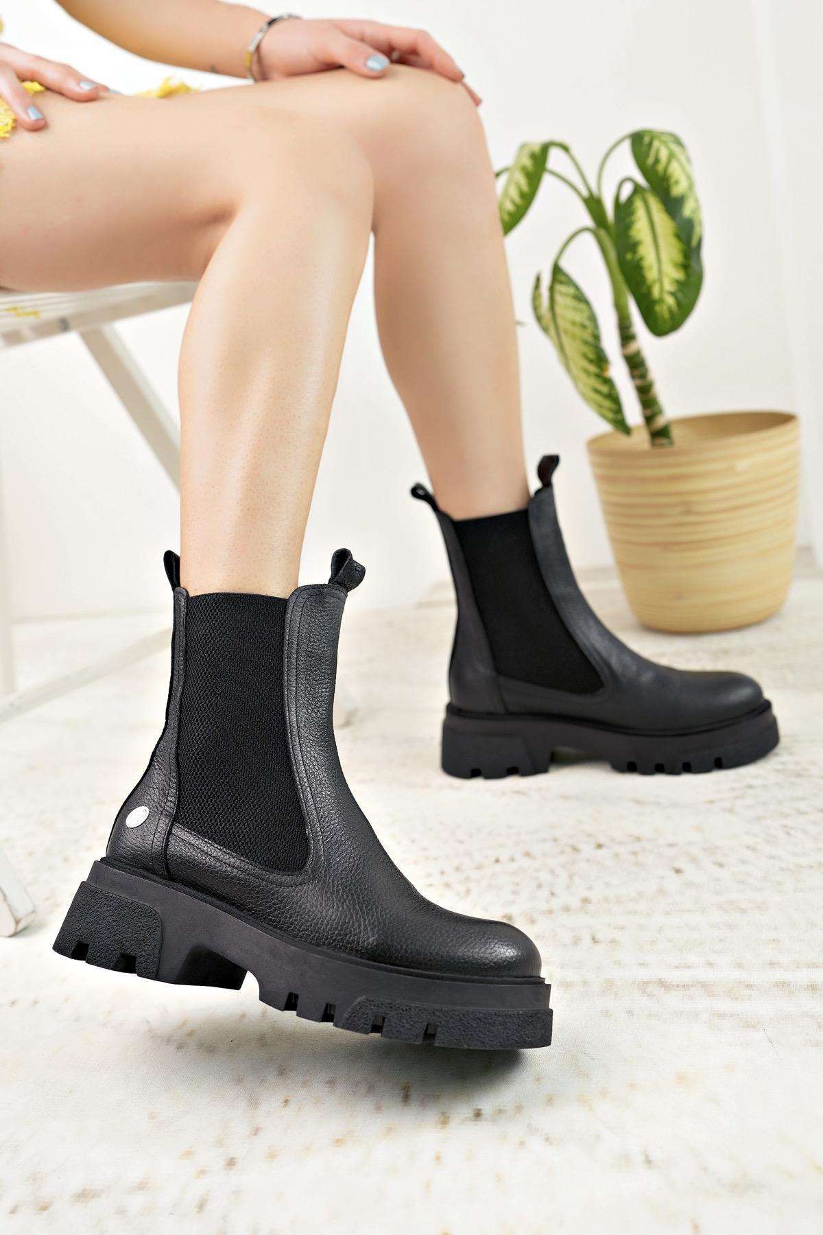 Mammamia D23KB 1500 Siyah Hakiki Deri Çift Lastikli Kadın Bot