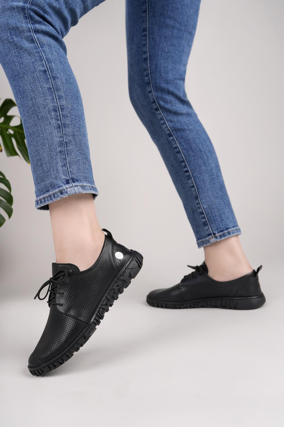 Mammamia D25YA 85 Siyah Hakiki Soft Deri Kadın Ayakkabı